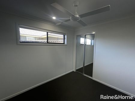Deluxe Duplex - Photo 3