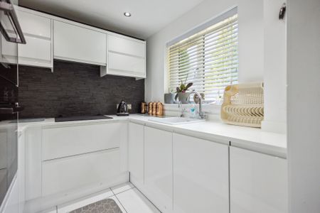 Dunbar Court - Photo 5