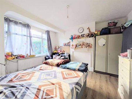 Cheltenham Place, Harrow, HA3 - Photo 3