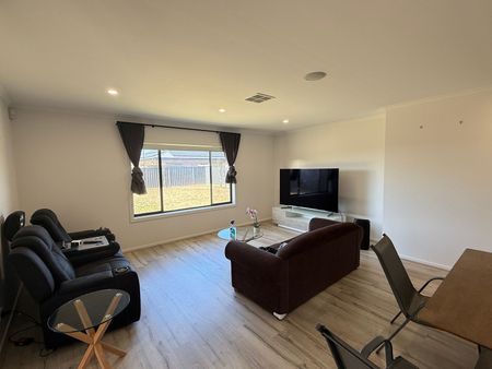 Modern Family Home with Space and Comfort - Photo 2