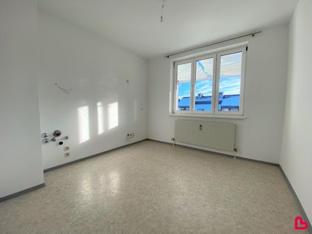 Großzügige 3-Zimmer Wohnung mit sonniger Loggia - Photo 4