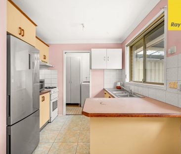 GREAT LOCATION! - Photo 4