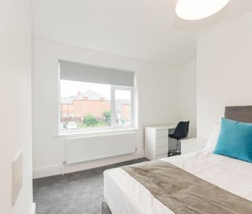 3 bedroom terraced house to rent - Photo 6