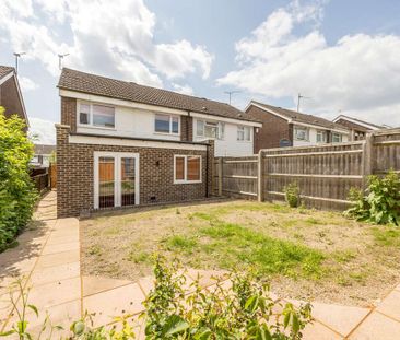 1 bedroom in a house share to rent - Photo 3