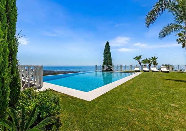Luxury Villa for rent in Marbella Del Este, Andalusia