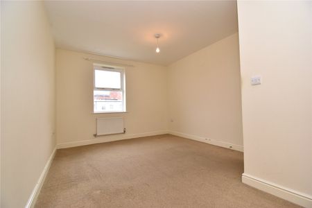 Compair Crescent, Ipswich, Suffolk, IP2 0EH - Photo 2