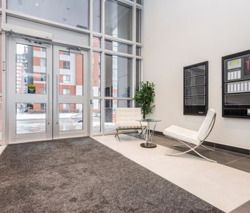 Appartement à louer - Laval (Laval-des-Rapides) - Photo 2