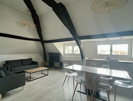 COLOCATION - À LOUER – Appartement T4 meublé de 69 m² - Photo 3