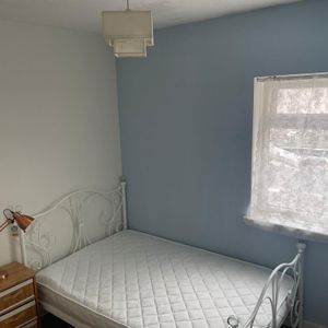 33 Providence Street - Photo 2