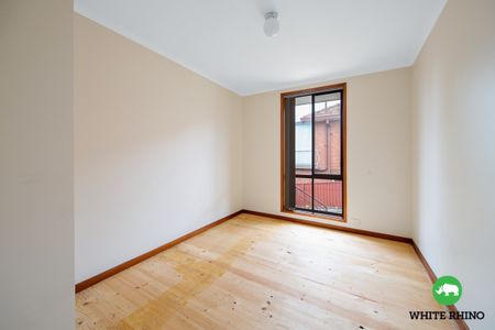 1/29a McIntosh Street, Queanbeyan NSW 2620 - House For Rent | Domain - Photo 4