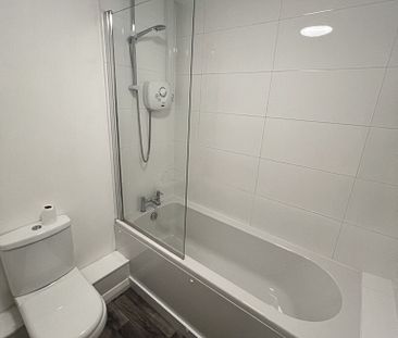 Two Bedroom Town House to Rent in Bolton - Photo 3