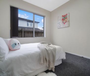 Flat Bush - Photo 1