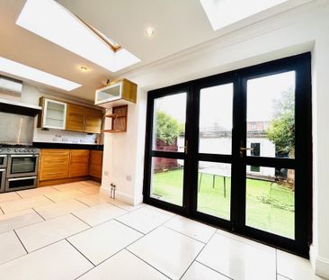 5 bedroom semi-detached house to rent - Photo 6