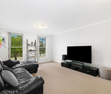 A Modern Family Home - Photo 5