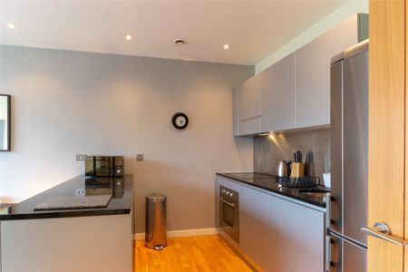 2, Quayside Lofts, 58 Close, Newcastle Upon Tyne, NE1 3RJ - Photo 4