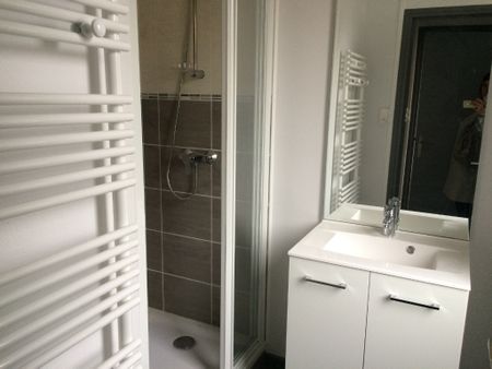 Location Appartement 1 pièce 30m² - Photo 2