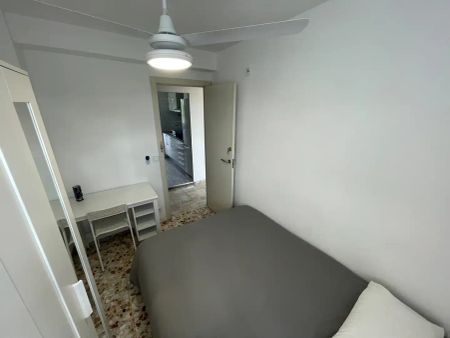 Piso de alquiler en Calle Alcocer, Los Ángeles - Photo 3