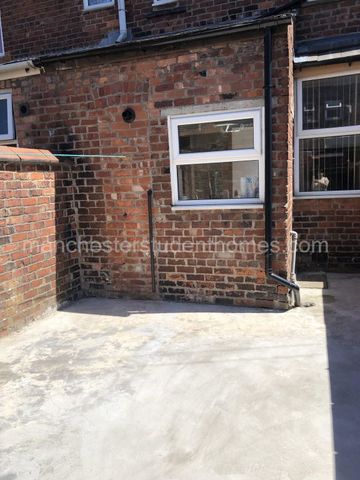 Maine Road, Manchester, M14 7WQ - Photo 5