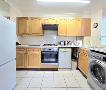 2 bedroom apartment to rent - Photo 4
