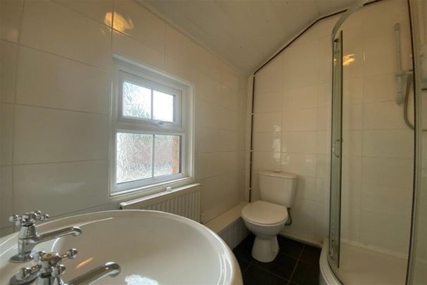 4 bedroom terraced house to rent - Photo 1