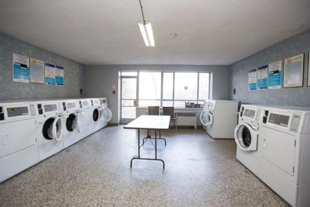 Benson Apartments - Photo 5