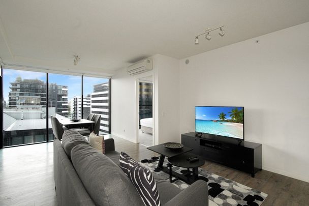 For Rent â Fully Furnished Spacious 2-Bedroom Apartment in Prime South Brisbane Location - Photo 1