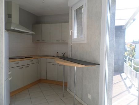 Location Appartement 2 pièces 45m² CLERMONT FERRAND 63000 - Photo 3