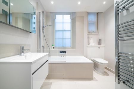 3 bedroom flat to rent - Photo 2