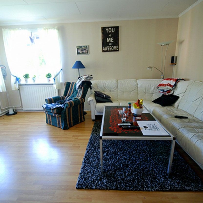 Ljus fin tvåa i lugnt skogsnära område - Foto 1