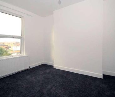 Wrotham Road, Gravesend, Kent, DA11 - Photo 1