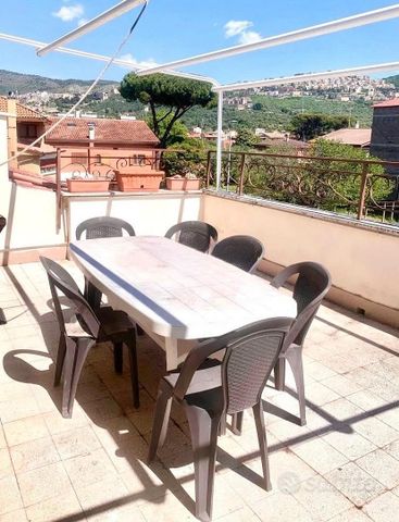 TIVOLI BILOCALE ARREDATO Con BALCONE - Foto 4