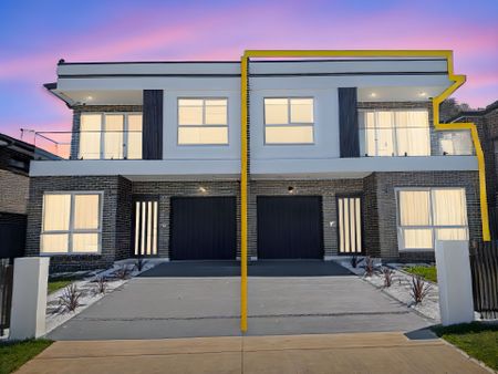 Brand New Ultra Modern Duplex with High-End Finishes in a Convenient Location!! - Photo 2