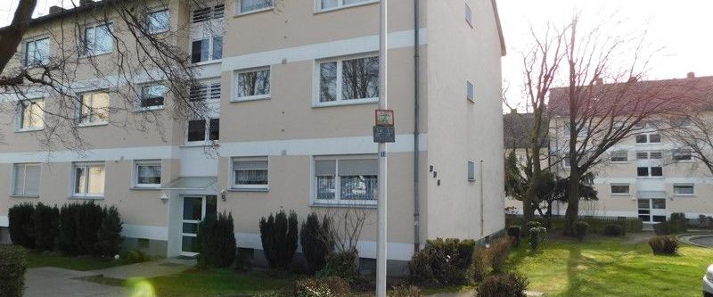 Einzugsbereit neu renovierte Wohnung mit Balkon ! - Photo 1