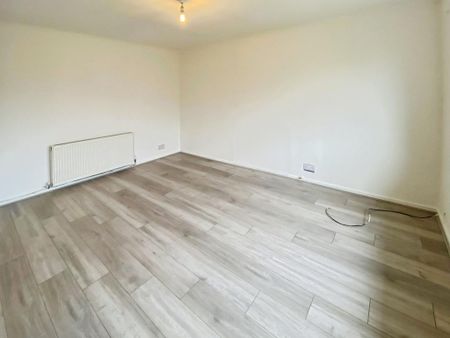 2 bedroom detached bungalow to rent - Photo 2