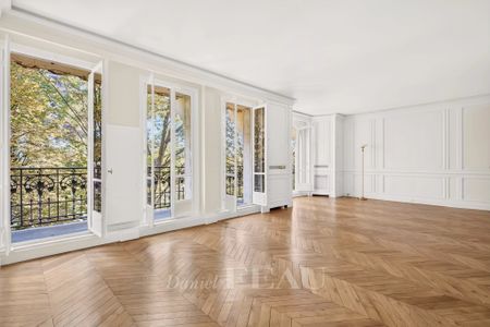 Tout savoir sur cet appartement à Paris 7ème - Photo 2