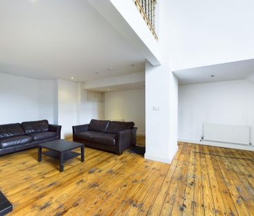 5 bedroom house to rent - Photo 1