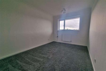 Chandlers, SO53 - Photo 3