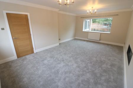 5 bedroom detached house to rent - Photo 2