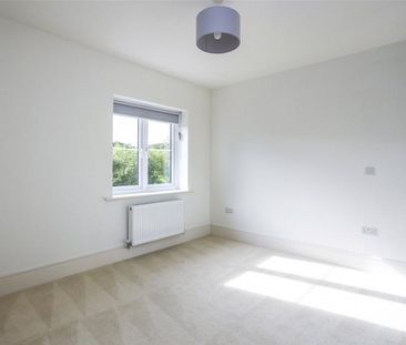 3 bedroom house to rent Albrighton Crescent, Paddock Wood, Tonbridg... - Photo 2