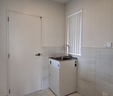 Brand new over the Shore. - Photo 4