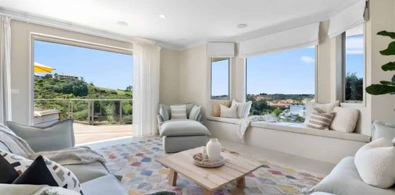 Exquisite Home with Stunning Marina Views in Matakatia Bay - Photo 2