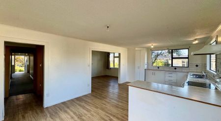 Light-Filled 4-Bedroom Home with Room to Move - Photo 5