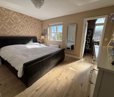 4 bedroom detached house to rent - Photo 4