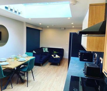 5 bedroom house of multiple occupation to rent - Photo 1