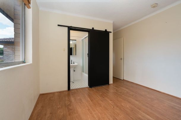 One Bedroom with Plenty of Natural Light - Photo 1