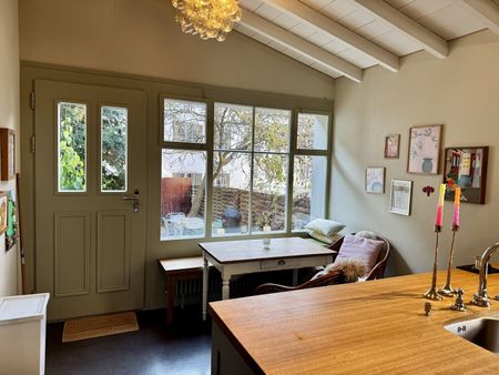 5-ROOM HOUSE IN ZURICH – DISTRICT 6, FURNISHED, TEMPORARY - Photo 3