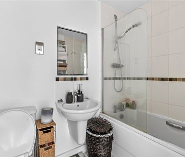 Western Gateway, London, E16 1AQ - Photo 3