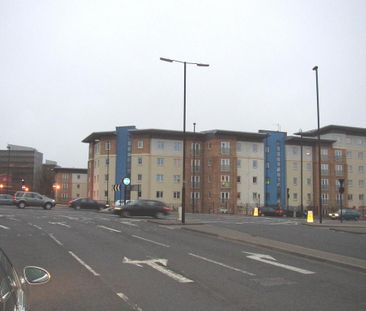 2 bedroom apartment to rent - Photo 3
