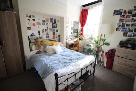 5 bedroom private hall to rent - Photo 5