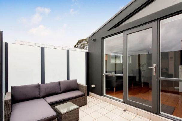 Unit 14/2 Gibson Street, - Photo 1